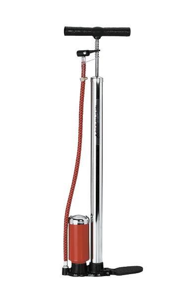 Handluftpumpe mit Manometer und rotem Schlauch für Fahrradreifen und Sportbälle.