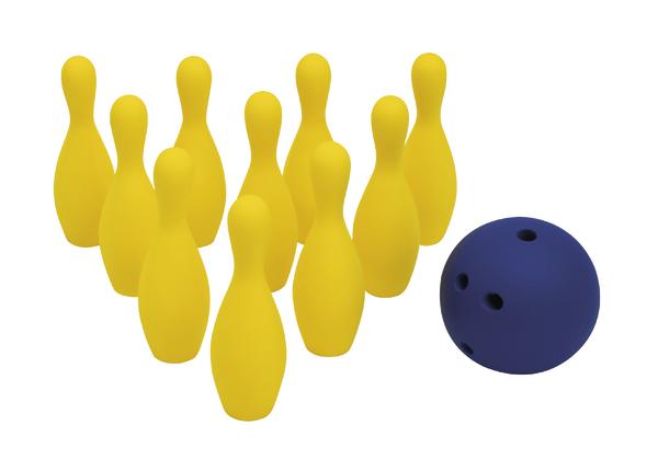 Gelbe Kegel und blaue Bowlingkugel auf weißem Hintergrund, Spiel- und Sportausrüstung.