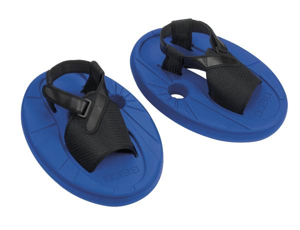 Blaue Schwimmbretter mit schwarzen Fußschlaufen für Wassersport und Schwimmtraining.